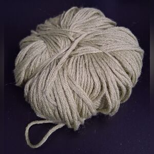 Atelier Zitron's Filisilk Dream Silk Green Cotton & Linen Crochet Knit Yarn